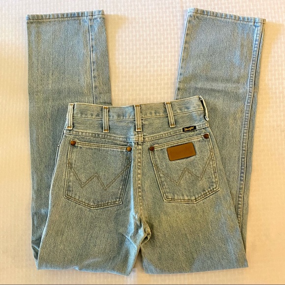 Vintage Wrangler classic style jeans, light blue, regular cowboy cut fit - Picture 9 of 10